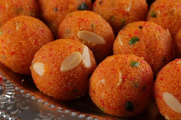 Comment faire le dessert Besan Ladoo? Dessert pratique