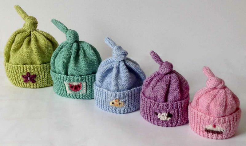 Comment faire le plus beau bonnet tricoté pour bébé? Les modèles de bérets en tricot 2021 les plus élégants et les plus faciles