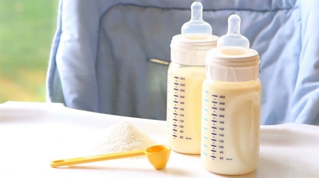 Recettes faciles de nourriture pour bébé pour les bébés à la maison!