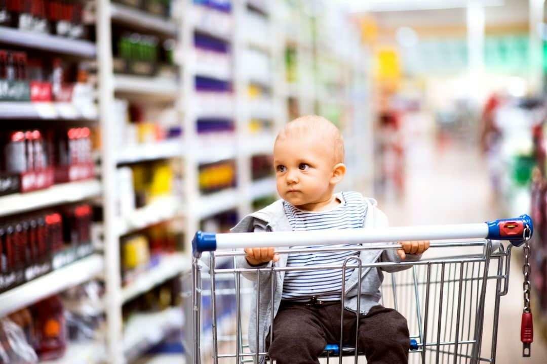 Avertissement important du panneau publicitaire: arrêtez l'arnaque "Baby Water" !