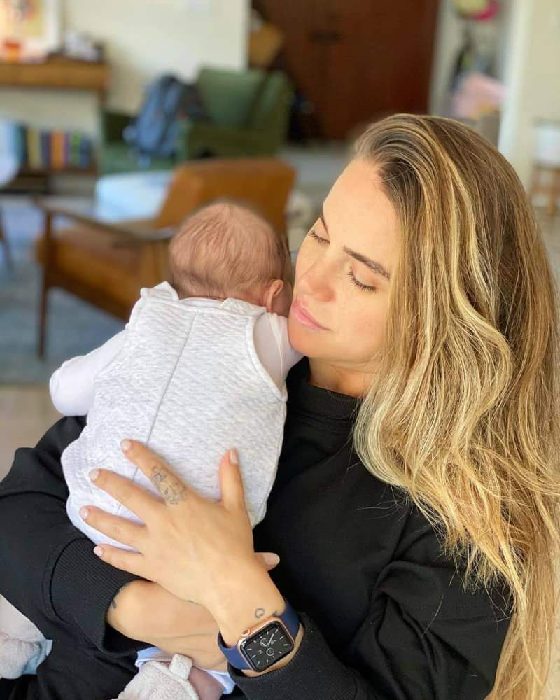 Le changement d'actrice Ceyda Ateş après avoir pris son bébé dans ses bras!