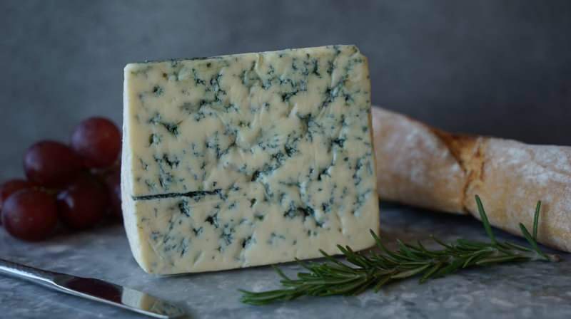 Qu'est-ce que le fromage roquefort et comment se consomme-t-il? Quels sont les domaines d'utilisation du fromage roquefort?