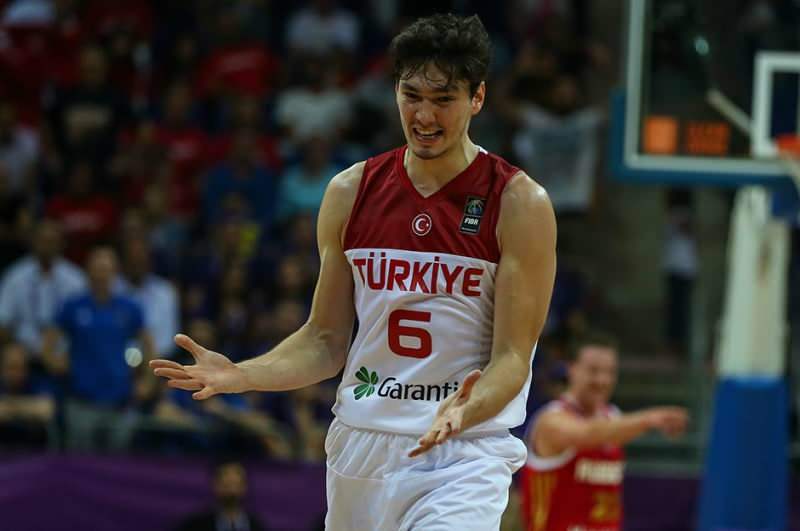 Qui est la star de la NBA Cedi Osman, qui s'est fait un nom, quel âge a-t-il?